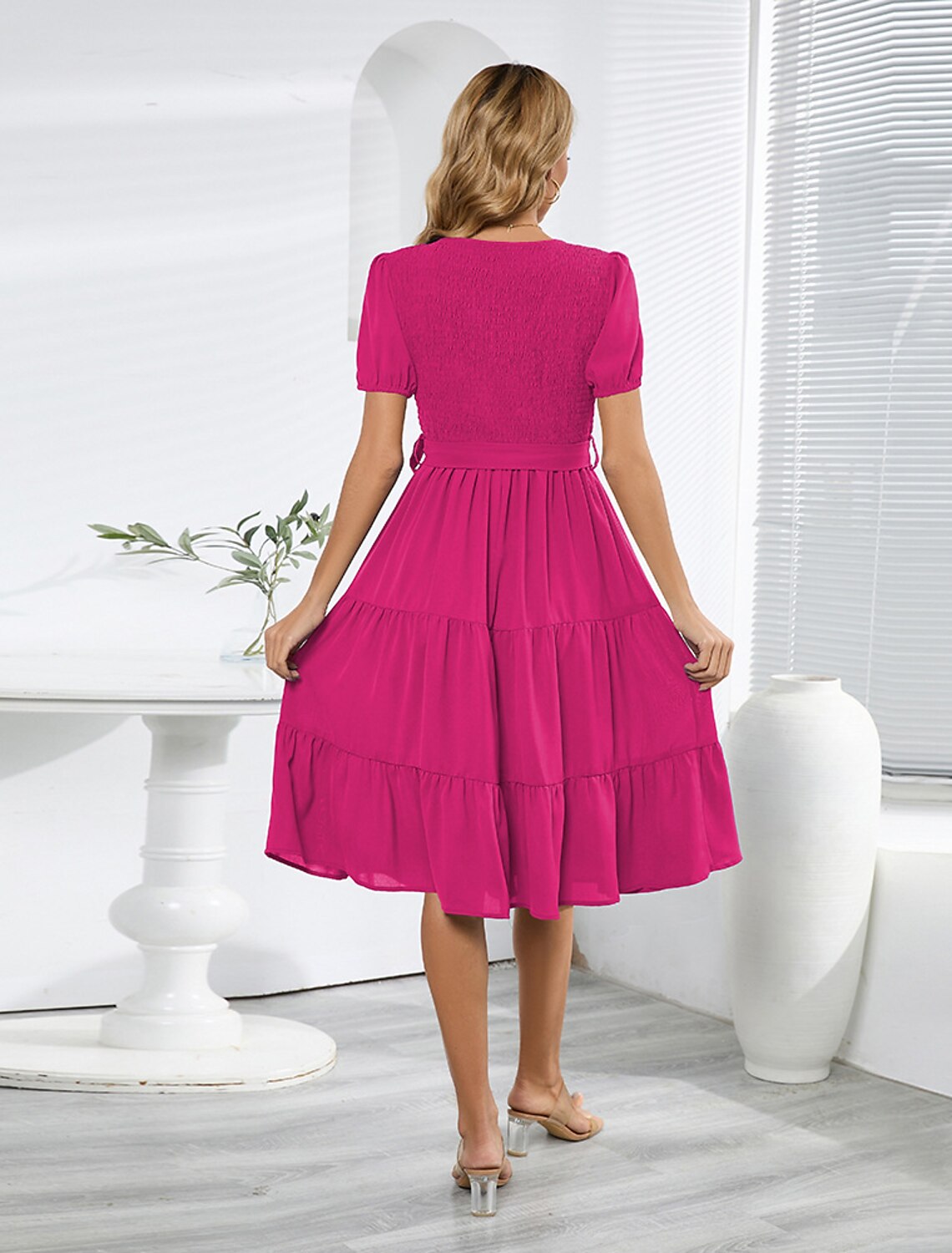 Abiti da cocktail a trapezio, eleganti, per invitati a matrimoni, cocktail party, lunghezza al ginocchio, maniche corte, gioiello, collo, cintura/fascia, spandex con pieghe e arricciature